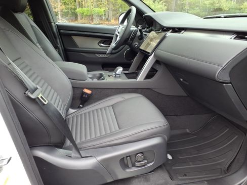 New 2026 Land Rover Discovery Sport Landmark AWD/4WD image 3