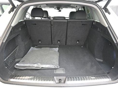 Used 2025 Audi Q5 Premium Plus w/ Premium Plus image 17