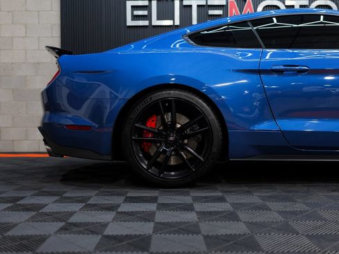 Used 2021 Ford Mustang Shelby GT500 w/ Technology Package RWD image 19