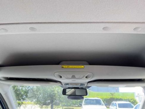Used 2022 Ford Transit Connect XLT FWD image 22