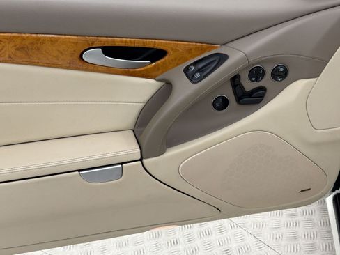Used 2007 Mercedes-Benz SL 550 image 13