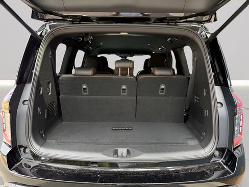 Used 2025 Nissan Armada SL w/ Captain's Chari Seat Package RWD image 32