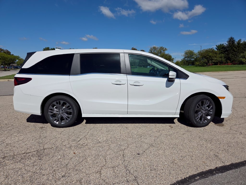 New 2027 Honda Odyssey Touring image 28