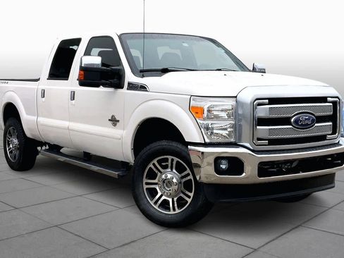 Used 2015 Ford F250 Platinum w/ FX4 Off-Road Package image 2