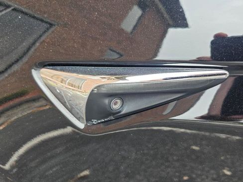 Used 2018 Tesla Model S 100D image 31