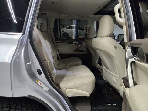 Used 2017 Lexus GX 460 Premium AWD/4WD image 26