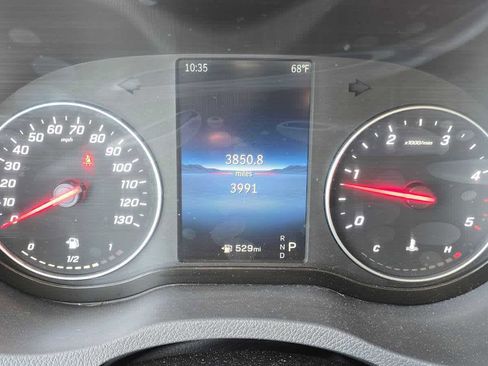 Used 2025 Mercedes-Benz Sprinter 2500 image 31