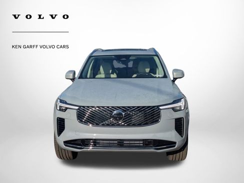 New 2026 Volvo XC90 T8 Ultra w/ Protection Package Premier image 9