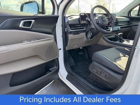 New 2026 Kia Carnival FWD image 11