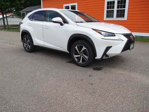 Used 2018 Lexus NX 300 AWD w/ Premium Package image 13