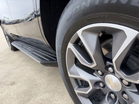 Used 2023 Chevrolet Tahoe LT w/ Luxury Package image 9