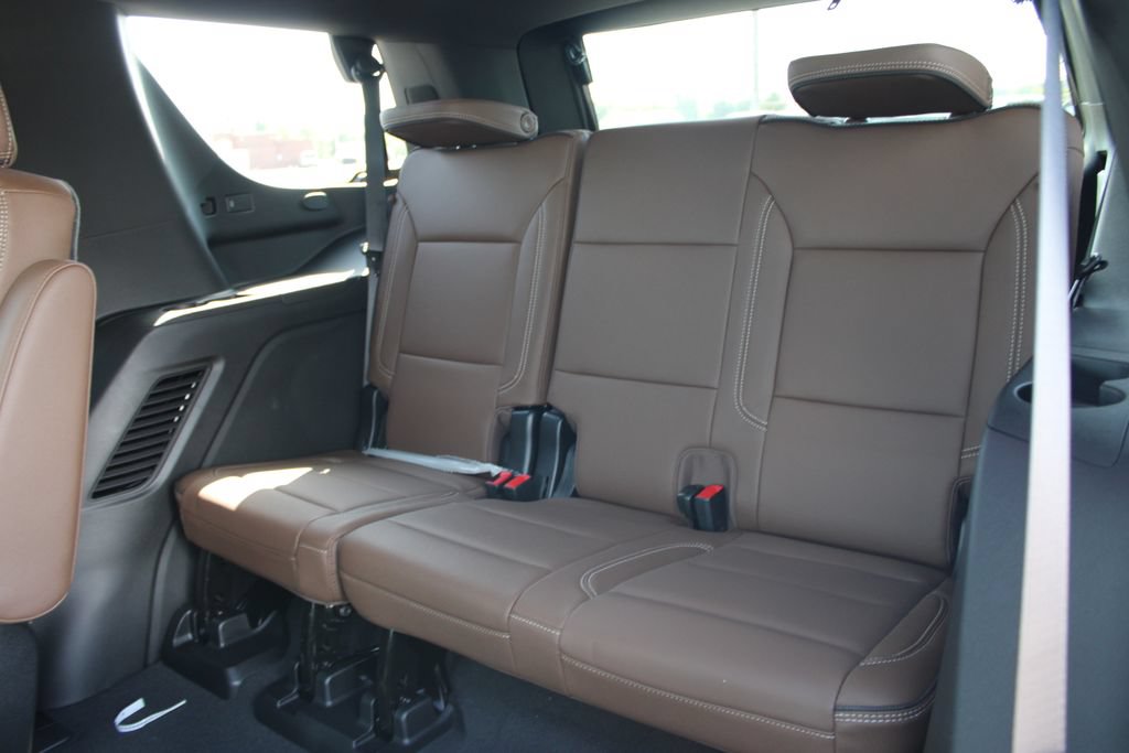 New 2026 Chevrolet Tahoe High Country AWD/4WD image 32