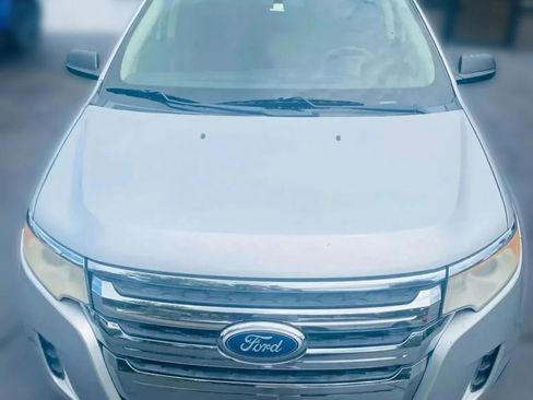 Used 2011 Ford Edge SE image 9