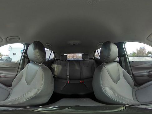 Used 2025 Buick Encore GX Preferred image 40