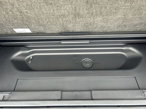 New 2025 Ford Expedition Active image 14