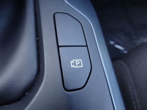 Used 2025 Kia K4 FWD image 33