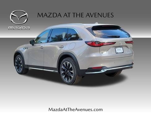 New 2026 MAZDA CX-90 Plug-In Hybrid w/ Premium Plus image 5