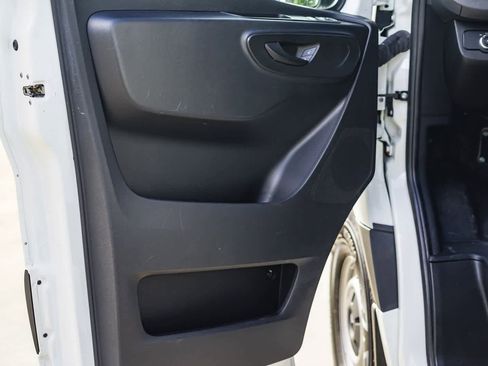 Used 2023 Mercedes-Benz Sprinter 2500 image 18