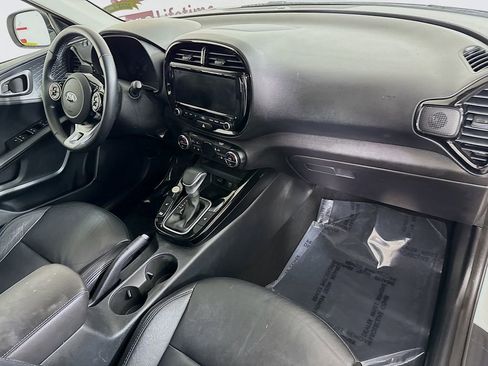 Used 2020 Kia Soul EX FWD image 31