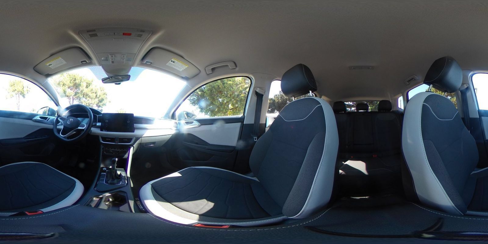 Used 2026 Volkswagen Taos SE FWD image 39