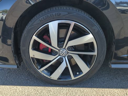 Certified 2019 Volkswagen Jetta GLI Autobahn image 26