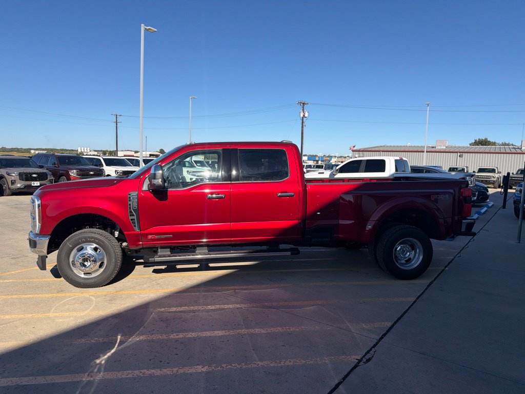 New 2027 Ford F350 Lariat w/ Lariat Premium Package AWD/4WD image 4