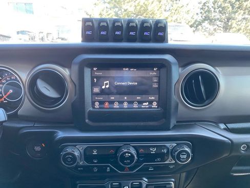 Used 2020 Jeep Gladiator Sport w/ Quick Order Package 24S AWD/4WD image 22