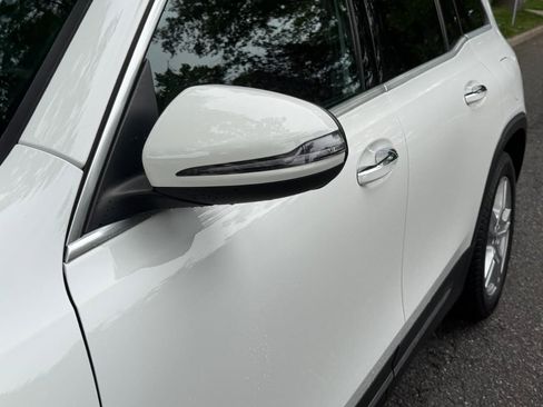 Used 2020 Mercedes-Benz GLB 250 4MATIC image 32