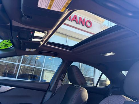 Used 2024 Subaru WRX Premium image 31