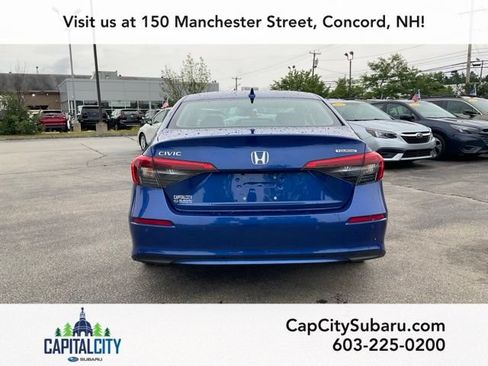 Used 2023 Honda Civic Touring image 5