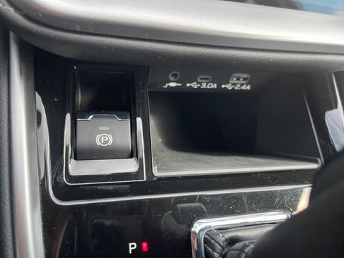 Certified 2025 Subaru Outback Premium AWD/4WD image 25