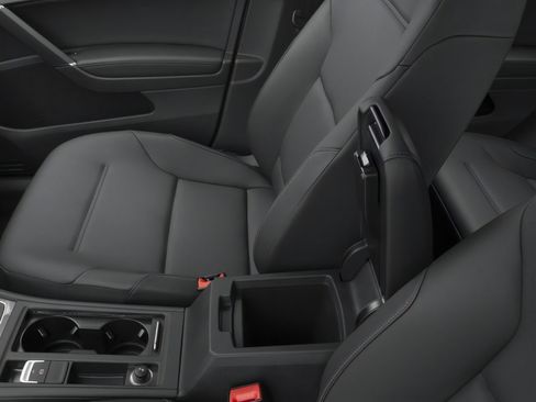 Used 2016 Volkswagen e-Golf SE image 14