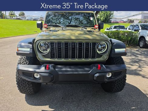 Used 2025 Jeep Wrangler Unlimited Rubicon w/ XTREMEE 35" Tire Package AWD/4WD image 7