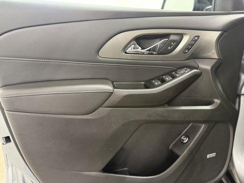 Used 2023 Chevrolet Traverse Premier w/ Redline Edition image 13