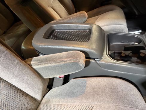 Used 2006 Chevrolet Silverado 3500 LT w/ Heavy-Duty Power Package image 47