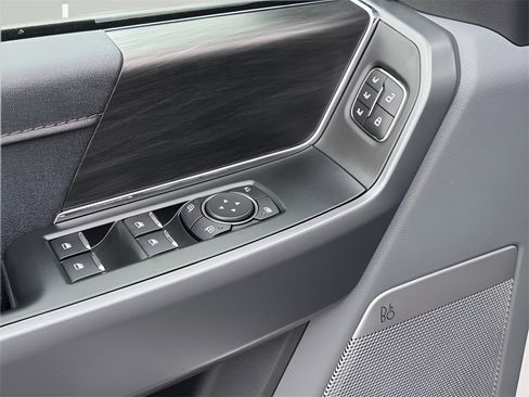 New 2025 Ford F150 Lariat w/ Equipment Group 501A Mid image 30