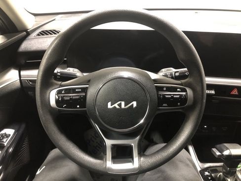 New 2025 Kia K5 LXS image 24