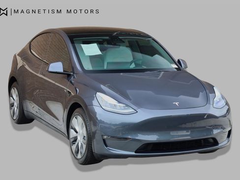 Used 2021 Tesla Model Y Long Range AWD/4WD image 4