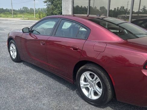 Used 2020 Dodge Charger SXT w/ Leather Interior Group RWD image 3