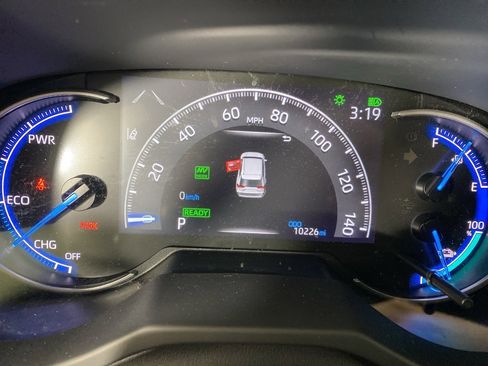 Used 2024 Toyota RAV4 SE image 14