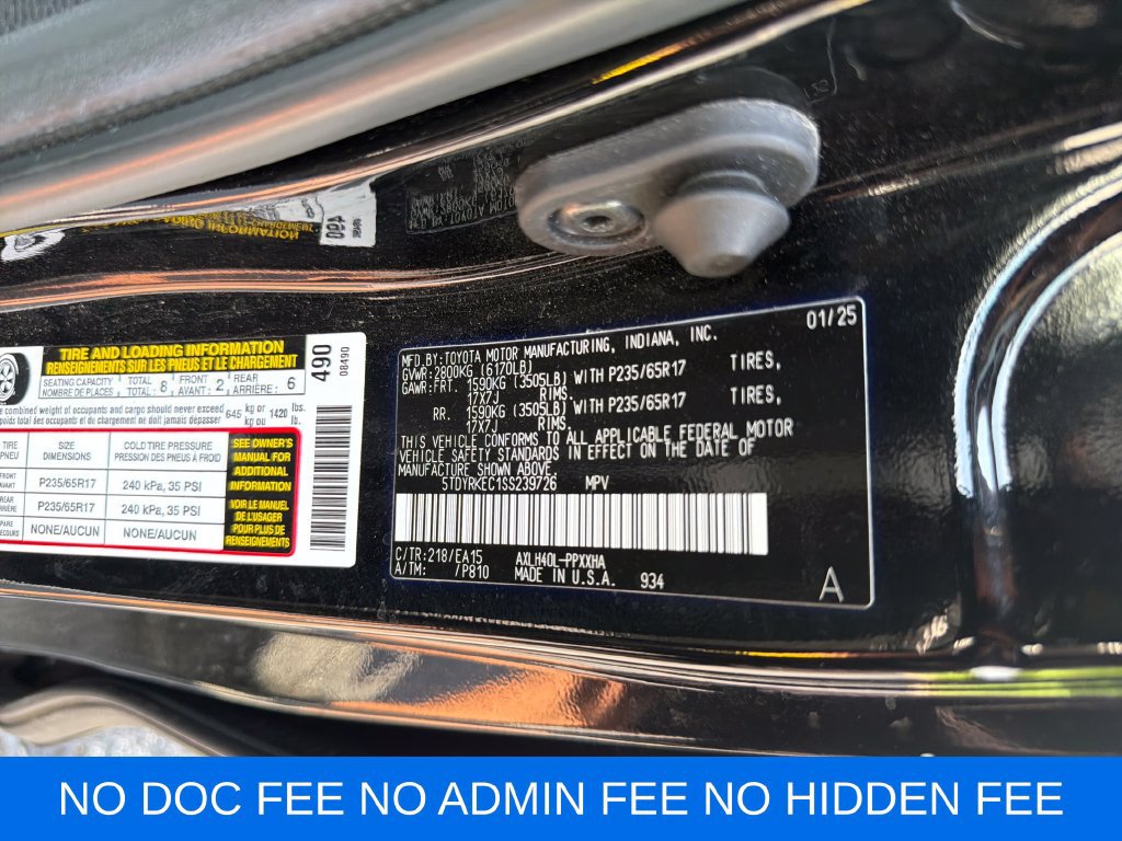 Used 2025 Toyota Sienna XLE FWD image 33