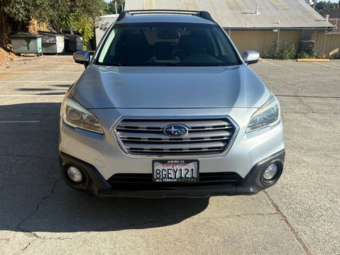 Used 2015 Subaru Outback 2.5i Premium AWD/4WD image 10