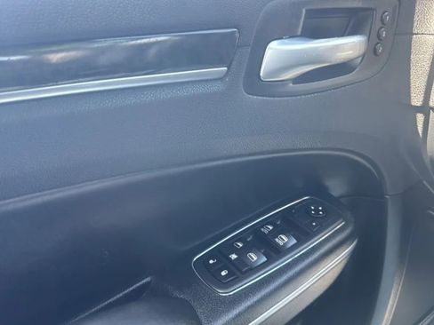 Used 2016 Chrysler 300 C RWD image 16