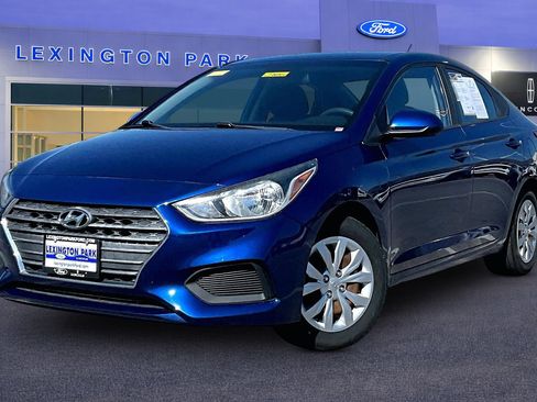 Used 2018 Hyundai Accent SE FWD image 3