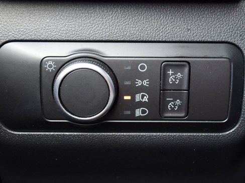 Used 2025 Ford Escape Active FWD image 16