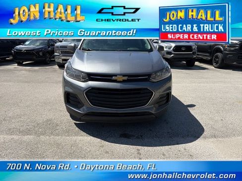 Used 2020 Chevrolet Trax LS w/ Tint and Cruise Package FWD image 14