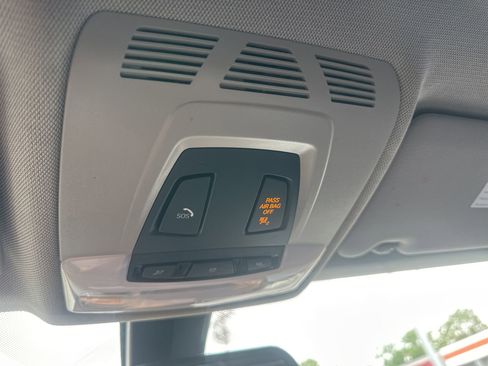 Used 2016 BMW 320i xDrive Sedan AWD/4WD image 27