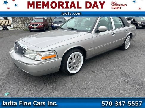 Used 2005 Mercury Grand Marquis LS RWD image 1