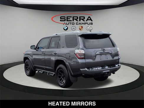 Used 2018 Toyota 4Runner SR5 Premium image 5