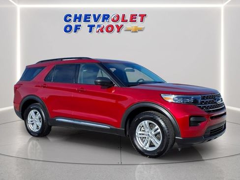 Used 2021 Ford Explorer XLT w/ Class III Trailer Tow Package AWD/4WD image 1